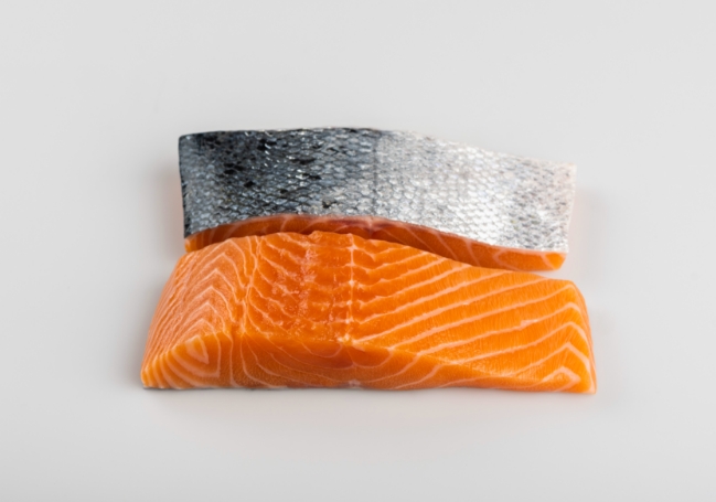 Frozen salmon portion
